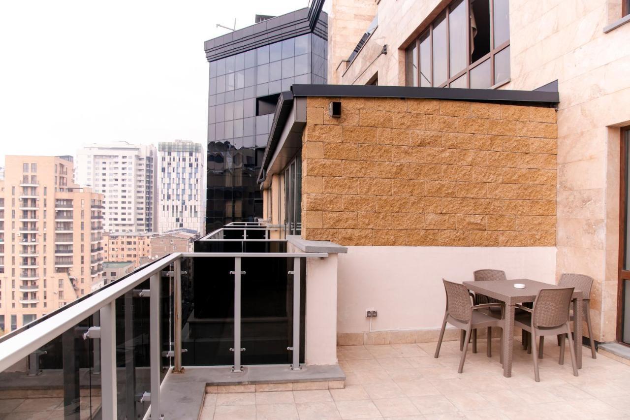 D&H Group Apartment Yerevan Luaran gambar