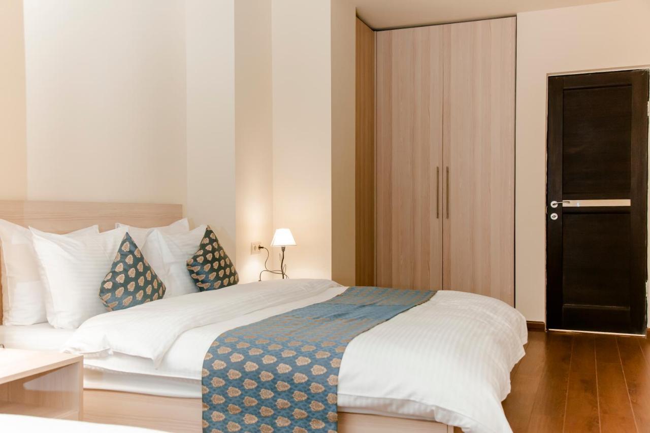 D&H Group Apartment Yerevan Luaran gambar
