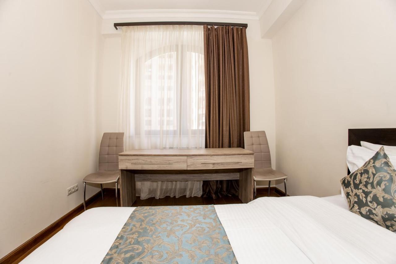 D&H Group Apartment Yerevan Luaran gambar