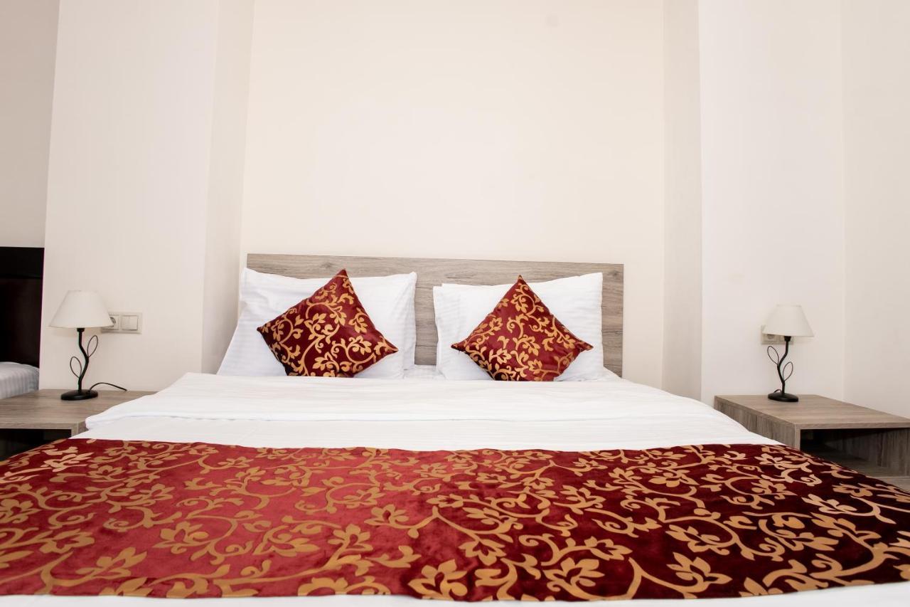 D&H Group Apartment Yerevan Luaran gambar